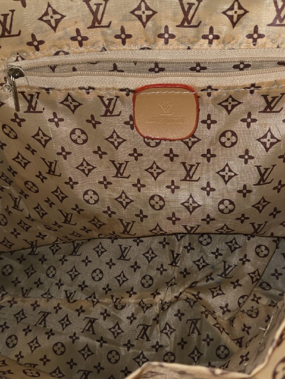 Designer-Style Cream Checkerboard Damier Tote Bag - Picture 2 of 13